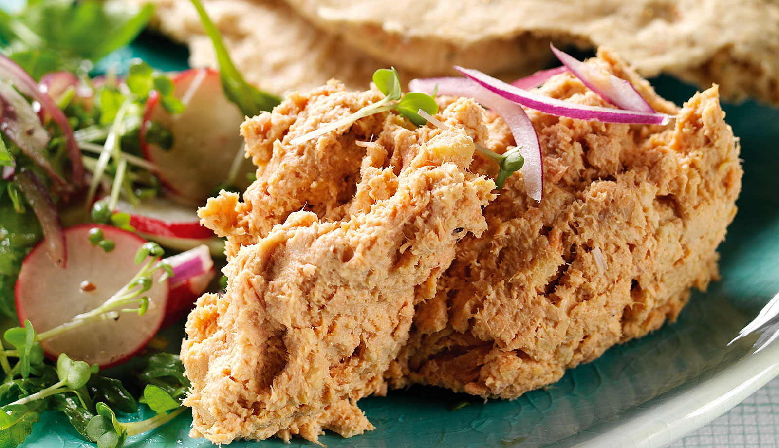 Wild Alaska Salmon Hummus and Salad - Wild Alaska Seafood