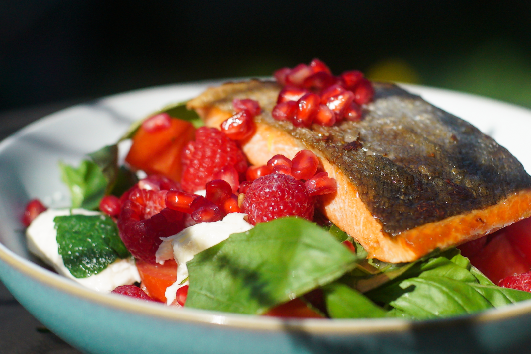 Roasted Alaska Salmon with Tomato, Raspberry and Mozzarella Salad